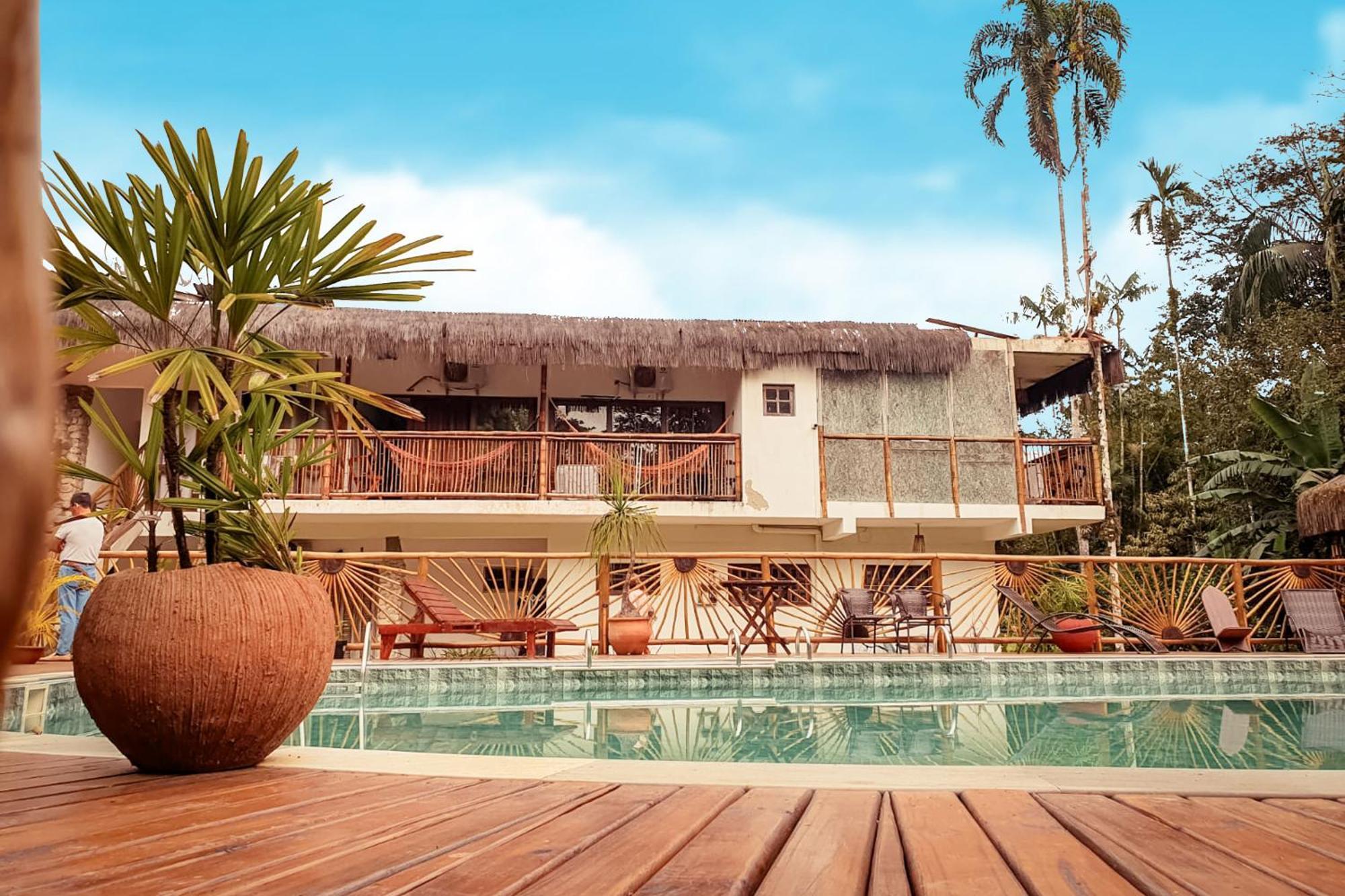 Pensão Velinn Bali Itamambuca 2*