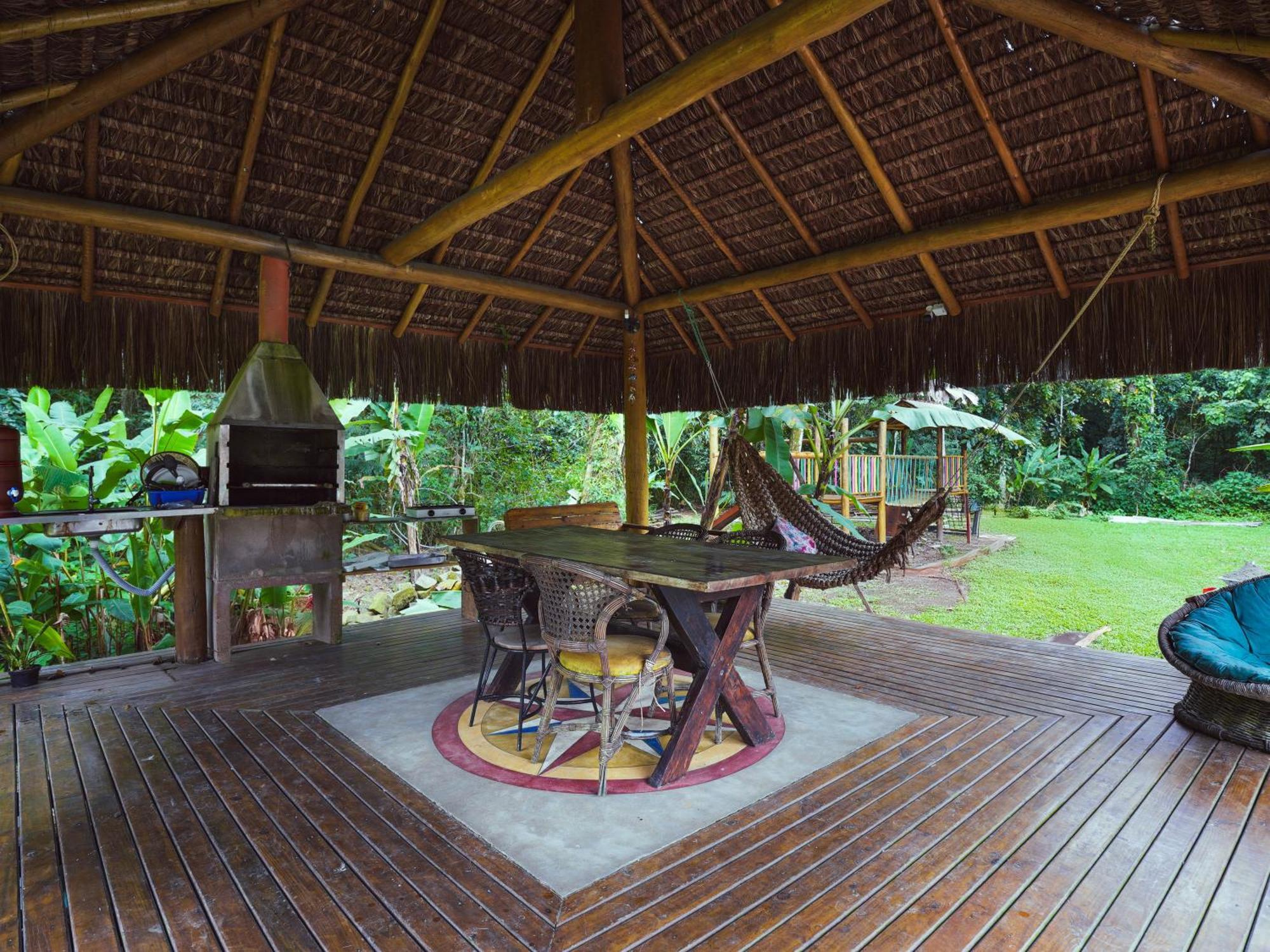 Velinn Bali Itamambuca Pensão 2*