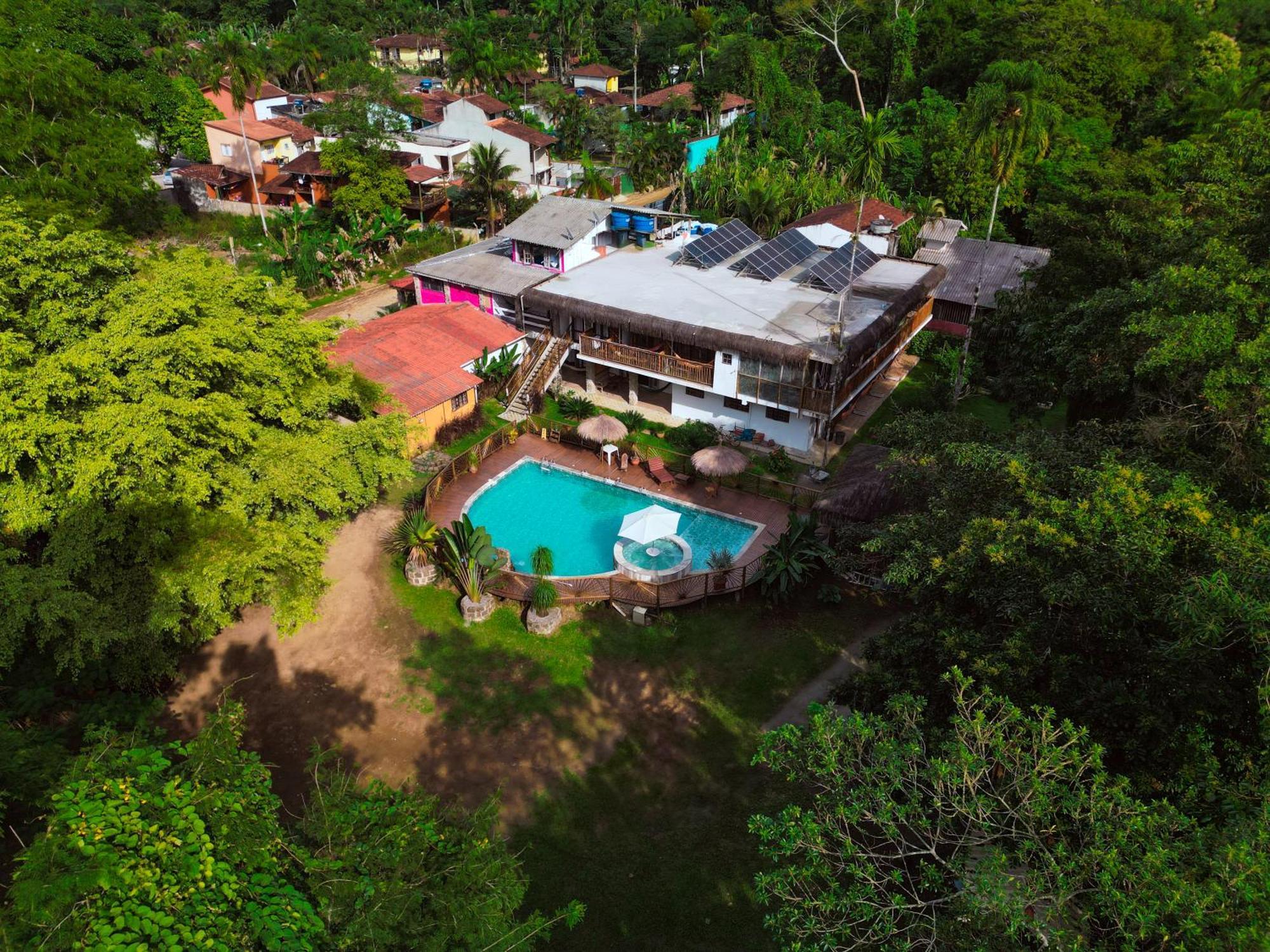 Pensão Velinn Bali Itamambuca 2*